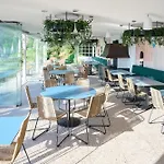 Parkhotel Poertschach - Hotelresort Mit Insellage Am Woerthersee