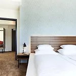 Otel Parkhotel Poertschach - Hotelresort Mit Insellage Am Woerthersee