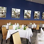 Otel Parkhotel Poertschach - Hotelresort Mit Insellage Am Woerthersee Pörtschach am Wörthersee