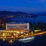 Parkhotel Poertschach - Hotelresort Mit Insellage Am Woerthersee Otel
