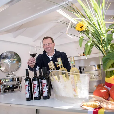 Parkhotel Poertschach - Hotelresort Mit Insellage Am Woerthersee Pörtschach am Wörthersee