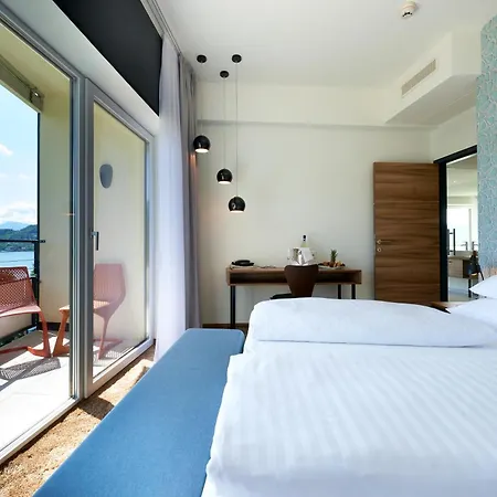 מלון Parkhotel Poertschach - Hotelresort Mit Insellage Am Woerthersee