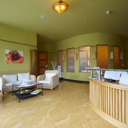 Parkhotel Poertschach - Hotelresort Mit Insellage Am Woerthersee