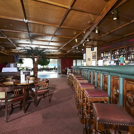 Parkhotel Poertschach - Hotelresort Mit Insellage Am Woerthersee 4* Pörtschach am Wörthersee