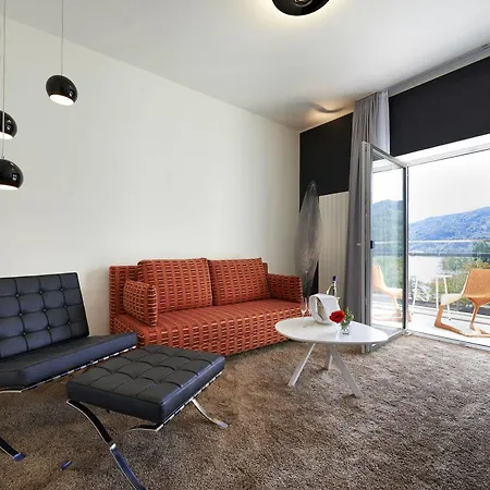 호텔 Parkhotel Poertschach - Hotelresort Mit Insellage Am Woerthersee 4*