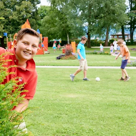 Parkhotel Poertschach - Hotelresort Mit Insellage Am Woerthersee Hotel