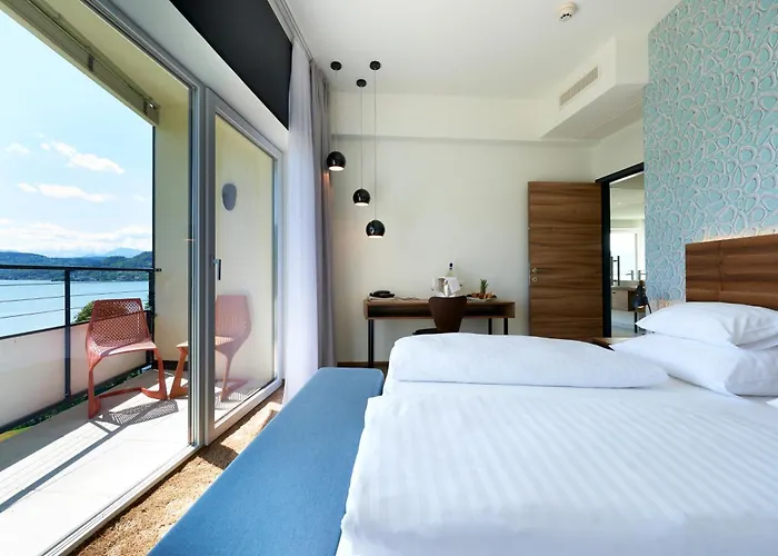 فندق Parkhotel Poertschach - Hotelresort Mit Insellage Am Woerthersee