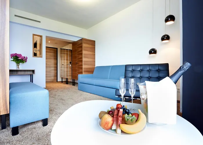 Parkhotel Poertschach - Hotelresort Mit Insellage Am Woerthersee فندق 4*