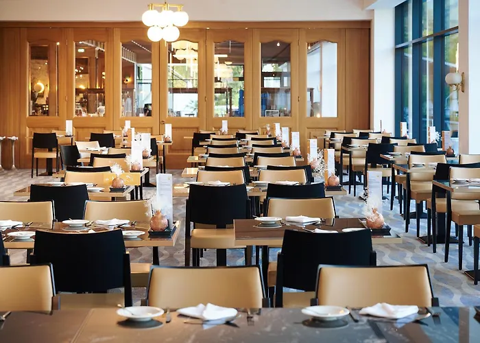 Parkhotel Poertschach - Hotelresort Mit Insellage Am Woerthersee فندق