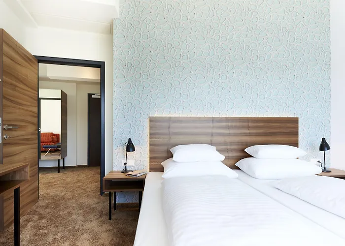 فندق Parkhotel Poertschach - Hotelresort Mit Insellage Am Woerthersee