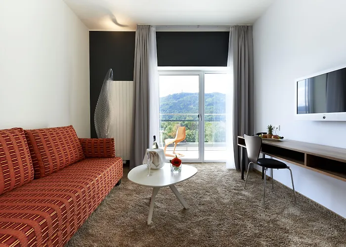 فندق Parkhotel Poertschach - Hotelresort Mit Insellage Am Woerthersee