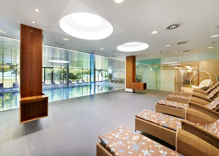 فندق Parkhotel Poertschach - Hotelresort Mit Insellage Am Woerthersee Pörtschach am Wörthersee