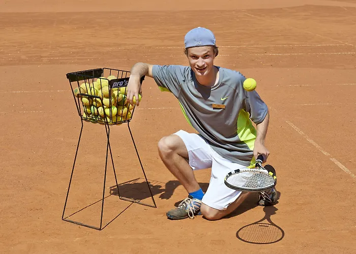 Отель Parkhotel Poertschach - Hotelresort Mit Insellage Am Woerthersee Пёрчах-ам-Вёртерзе