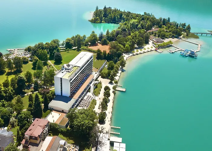 Parkhotel Poertschach - Hotelresort Mit Insellage Am Woerthersee Пёрчах-ам-Вёртерзе
