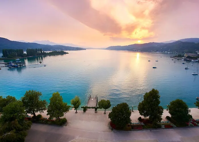 Parkhotel Poertschach - Hotelresort Mit Insellage Am Woerthersee מלון Pörtschach am Wörthersee